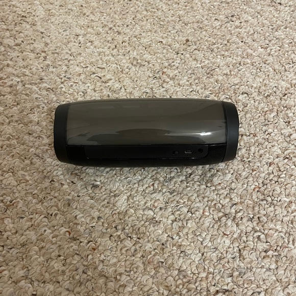 Core wireless light up Bluetooth speaker - Picture 4 of 5